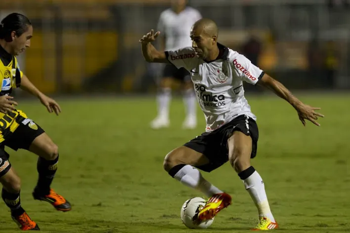 Há oito anos, Corinthians goleava o Deportivo Táchira pela Libertadores de 2012