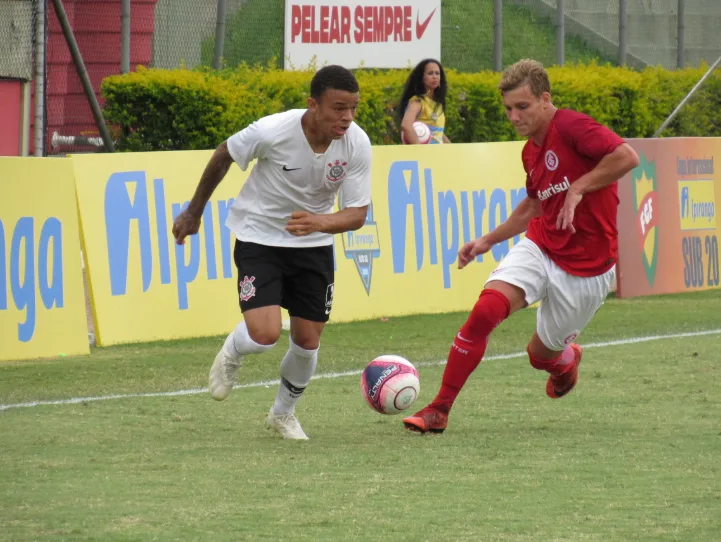 Corinthians e Inter empatam pela Copa Internacional Sub-20