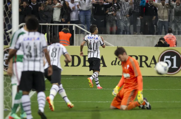 Há seis anos, Corinthians vencia Palmeiras no primeiro Derby da história da Arena Corinthians