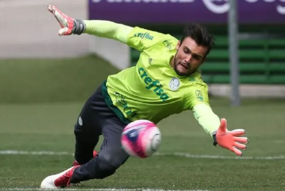 De acordo com jornal, Roma acerta contratação de goleiro do Verdão