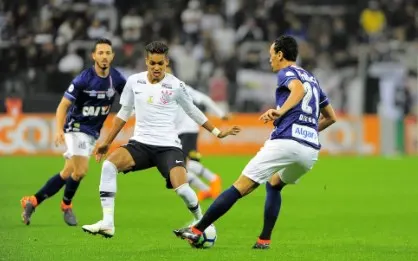 Corinthians anuncia amistoso com o Santos na Arena