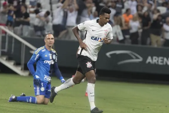 Com um a menos, Timão venceu Derby Centenário, há 2 anos, na Arena Corinthians