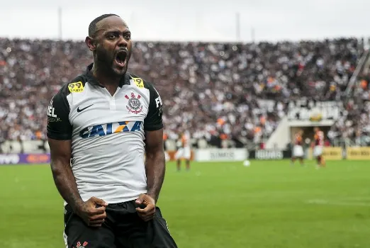 [ENQUETE] Gostariam da repatriação de Vagner Love?