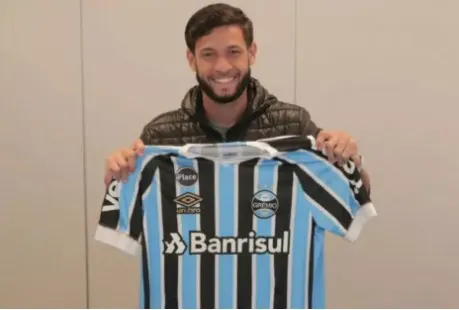 [ENQUETE] Você concorda com a venda definitiva de Juninho Capixaba ao Grêmio?