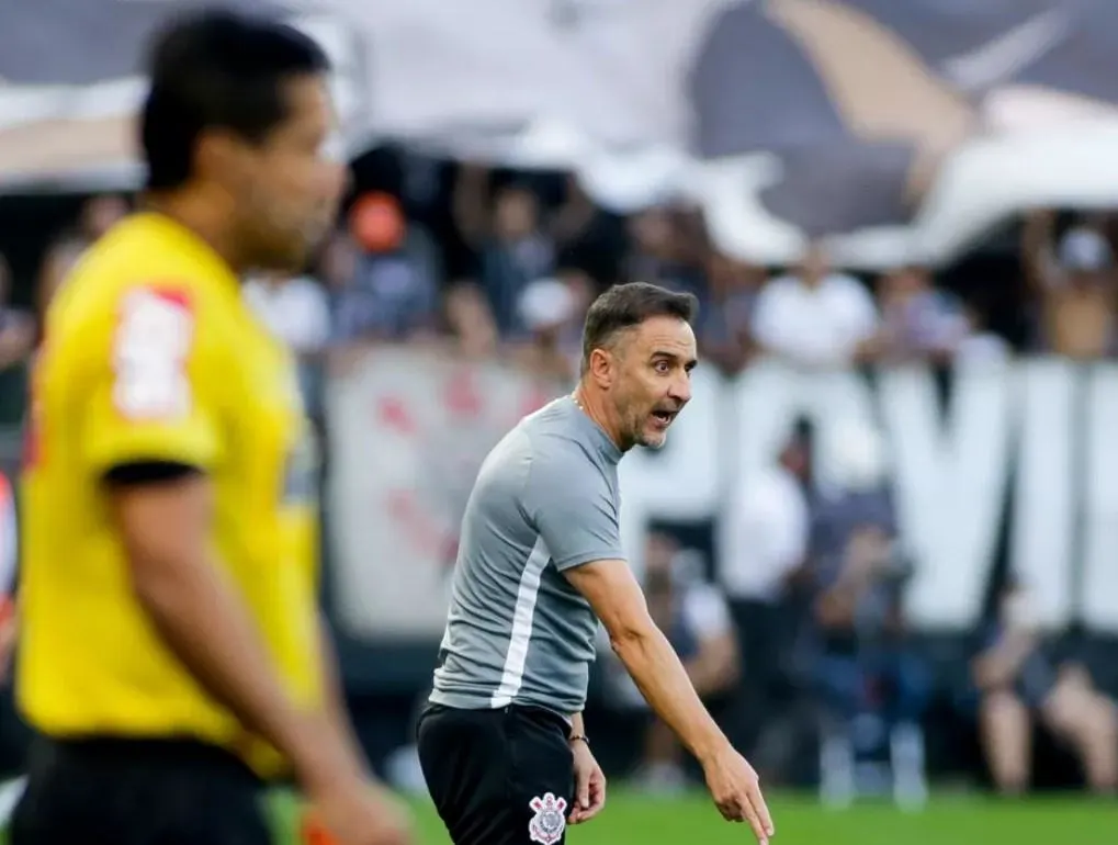 Análise: vitória do Corinthians mostra que Vítor Pereira sabe o que tem em mãos