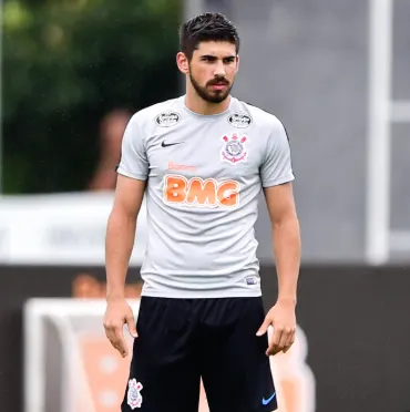 Corinthians programa pagamento da dívida por Bruno Méndez e acredita que não será punido pela Fifa