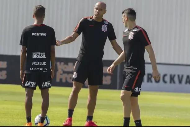 Confira a lista de relacionados do Corinthians para o Derby