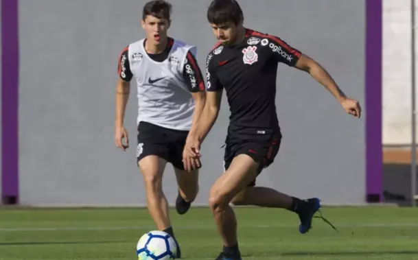 Confira a provável escalação do Corinthians para a partida diante da Chapecoense