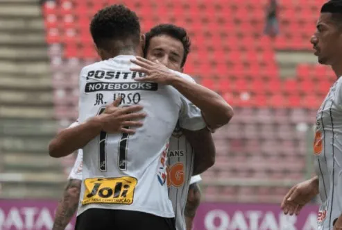 Corinthians tem maior sequência de vitórias em mais de um ano