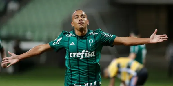 Palmeiras renova com Papagaio até 2024 e define empréstimo ao Atlético-MG