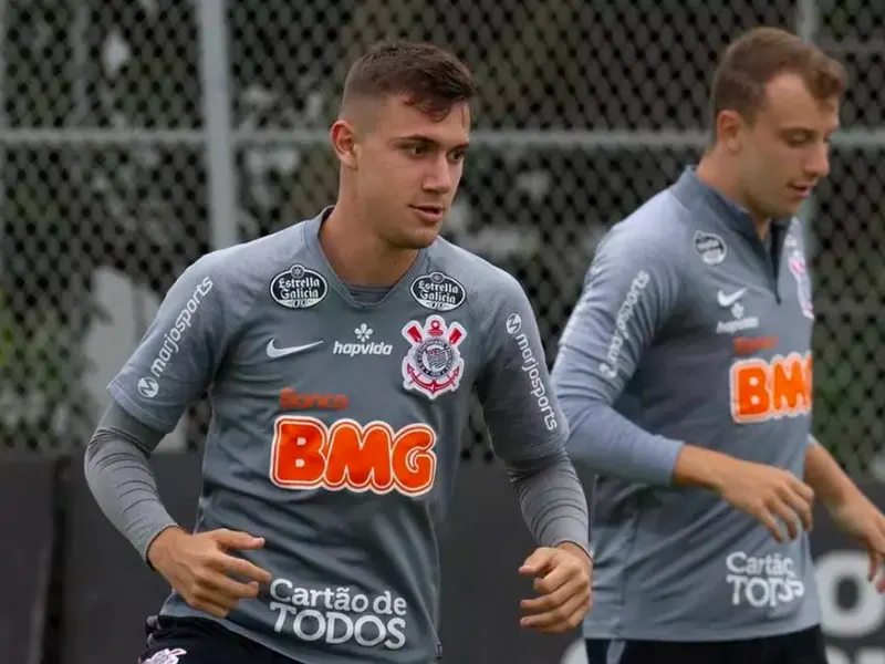 Lateral-esquerda do Corinthians deve ter concorrência aberta quando jogos voltarem