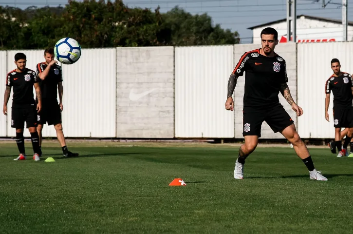 Direto do CT: treino tático e viagem ao RJ com apoio da Fiel