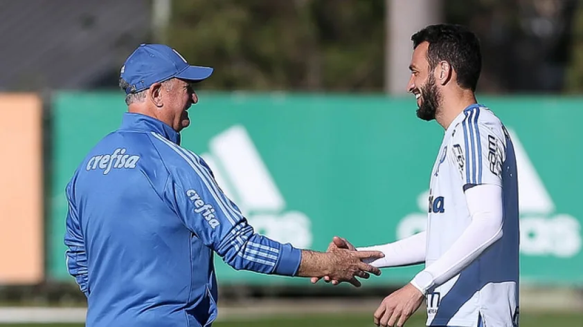 Edu Dracena explica importância de Felipão para seu crescimento no Palmeiras