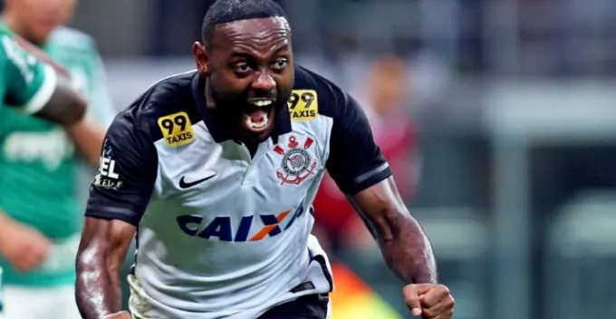 [ENQUETE] Você aprova um possível retorno de Vagner Love ao Corinthians? 