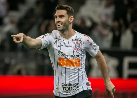 Boselli vê concorrentes no Corinthians saírem, mas tem futuro complicado; entenda