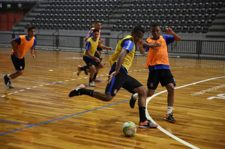 Corinthians sub-20 encara Primeiro de Maio pelo Campeonato Metropolitano de futsal