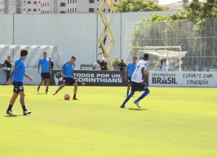 Corinthians perde jogo-treino para o Nacional em primeiro teste de Fábio Carille no ano