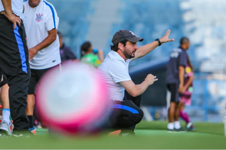 [FUTEBOL FEMININO] No jogo 100 de Arthur Elias, Corinthians enfrenta Taubaté pelo Paulista Feminino