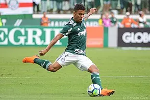 Palmeiras aceita desembolsar quantia por Marcos Rocha após negociação frustrada com Atlético-MG