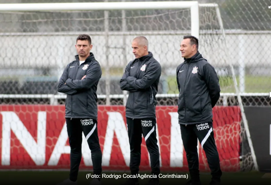 Reforços diminuem carências do Corinthians, mas aumentam exigência com Sylvinho