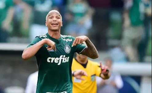 Vídeo de despedida do Palmeiras vaza, mas Deyverson diz: “Era brincadeira”