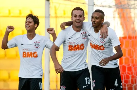 Com gol no fim, Corinthians supera Taubaté pela Copa Paulista