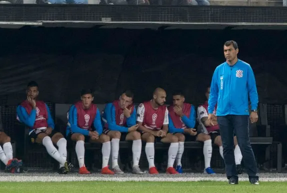 Carille e Love falam da vitória do Timão pela Copa Sul-Americana