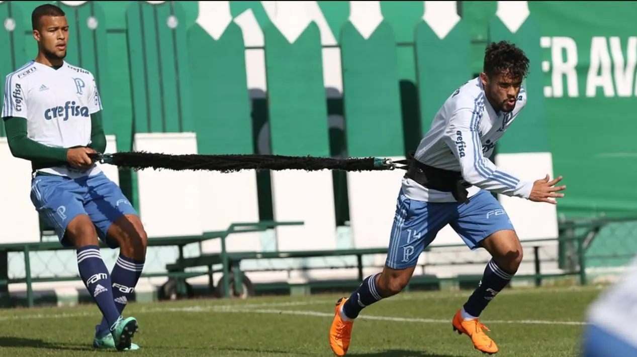 Palmeiras mescla treinos físicos e técnicos em atividade na Academia de Futebol