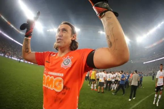 PARABÉNS CÁSSIO! Goleiro se torna jogador com maior número de títulos na história do Corinthians