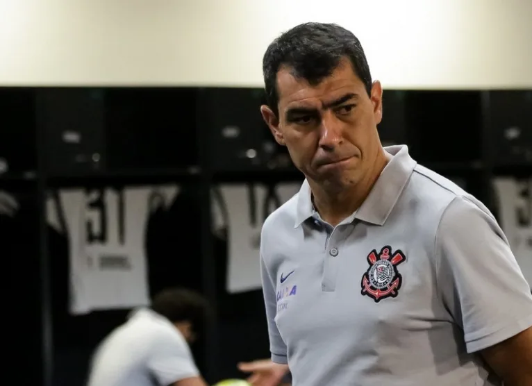 Jogador do Corinthians não aparece em campo e preocupa para duelo com o Bragantino