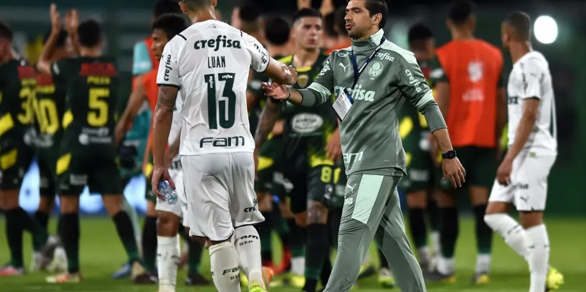 Luan fala sobre permanência de Abel Ferreira no Palmeiras