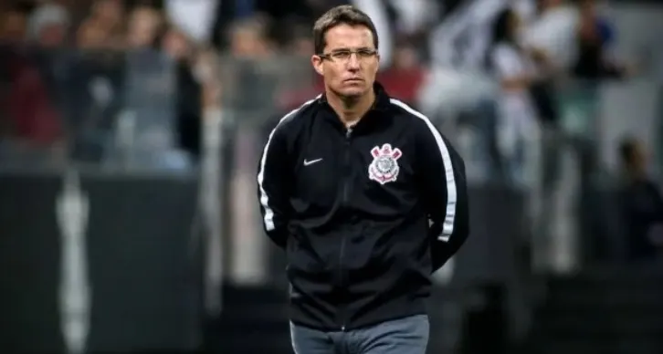 [ENQUETE] Você confia no trabalho de Osmar Loss no Corinthians?