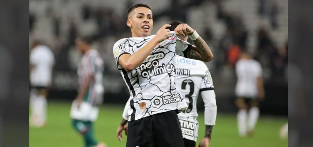 Corinthians oferece aumento salarial, mas proposta não agrada estafe de Gabriel Pereira; veja valores