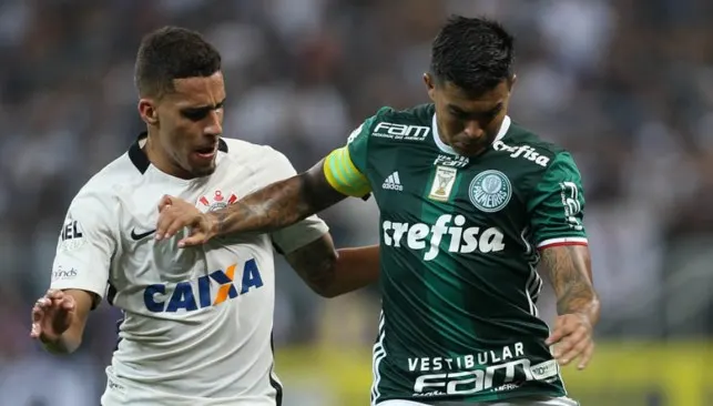 Negociação de ex-corintiano pode manter Dudu e trazer Goulart ao Palmeiras