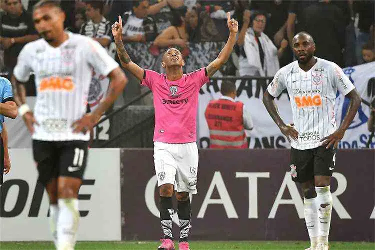 Comentarista classifica derrota do Corinthians como 