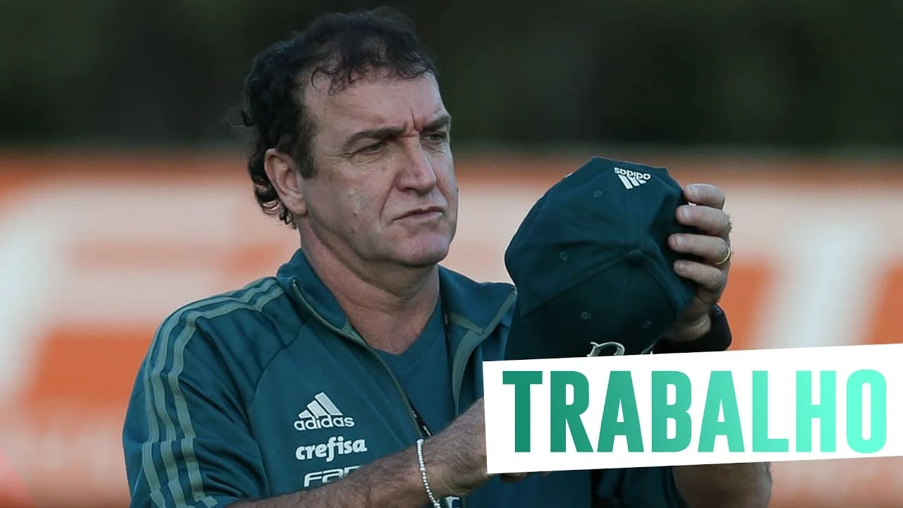 VÍDEO: Cuca comanda o primeiro treino após seu retorno