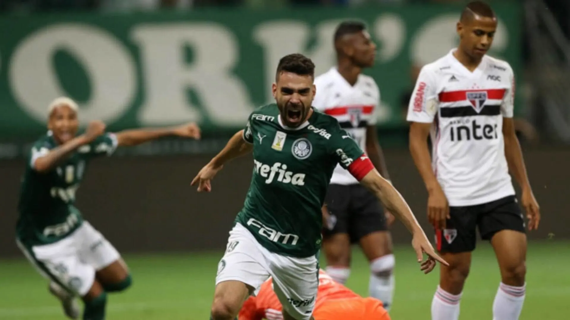 Palmeiras x São Paulo: Veja prováveis escalações, desfalques e onde assistir