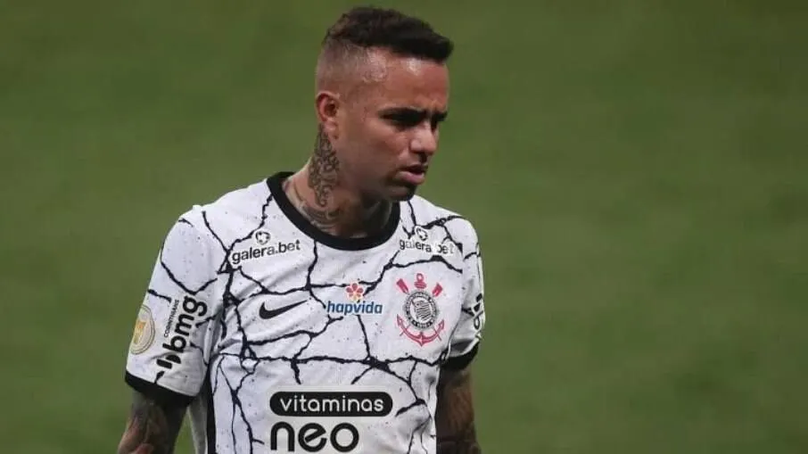 [ENQUETE] Deixado de lado no Corinthians, Luan deveria ganhar mais chances no time titular?