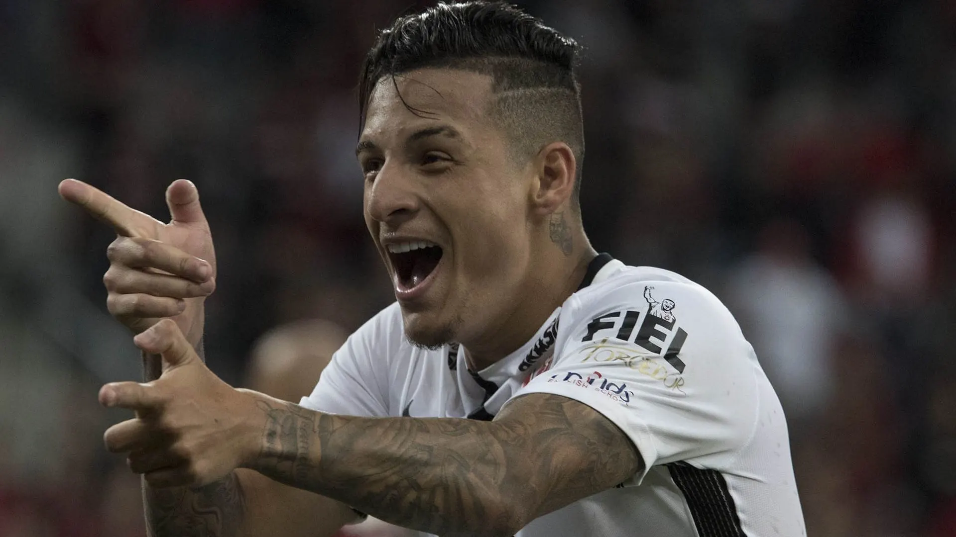 Guilherme Arana deve ser anunciado pelo Corinthians nas próximas horas, segundo jornalista