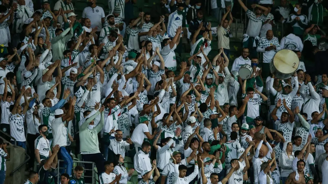 Palmeiras terá desconto e carga maior de ingressos para jogo contra o Internacional