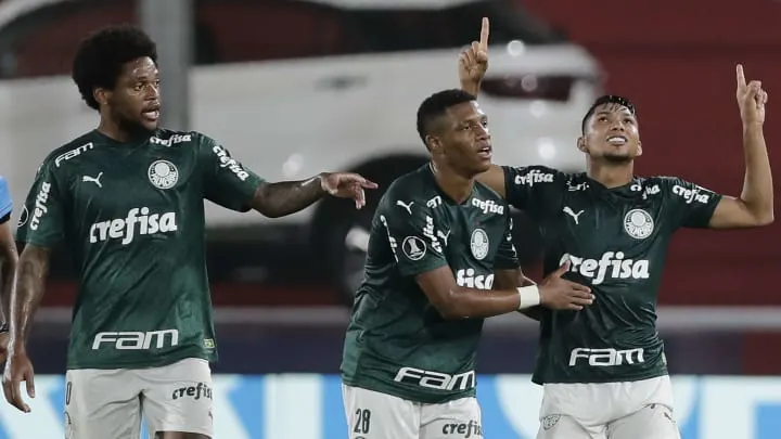 Partiu, Europa? Jornalista revela contato oficial de gigante europeu por Rony, do Palmeiras