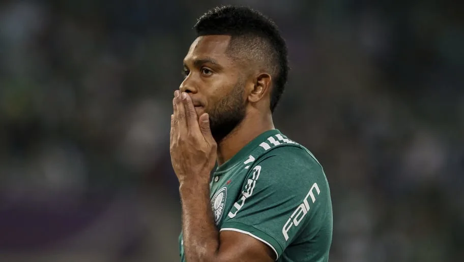 Sobrevida? Borja 'volta à cena' no Palmeiras, mas clube segue atento ao mercado