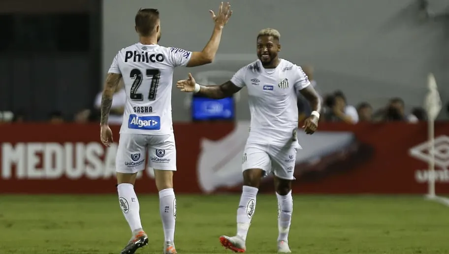 Corinthians continua visionando Marinho; Santos pede grande quantia para liberá-lo