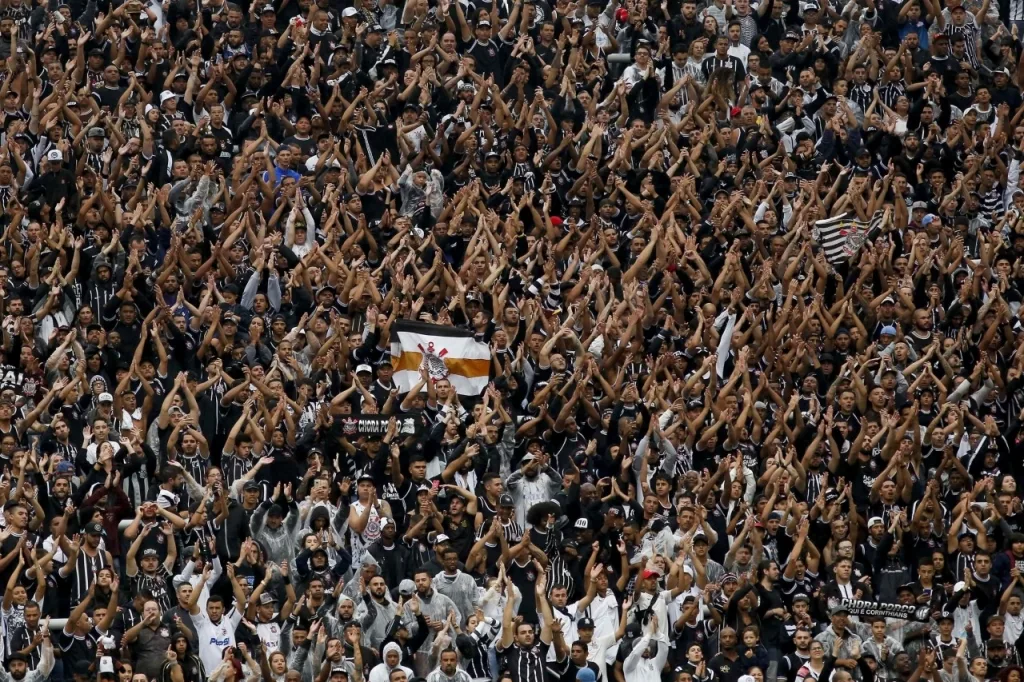 Ministério Público proíbe torcida organizada do Corinthians nos estádios