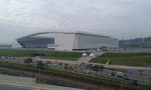 Arena Corinthians alcança 1 milhão de torcedores em 2016 e premia milionésimo pagante