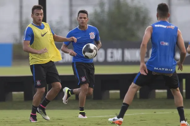 ENQUETE: Marquinhos Gabriel e Giovanni Augusto devem jogar juntos ?