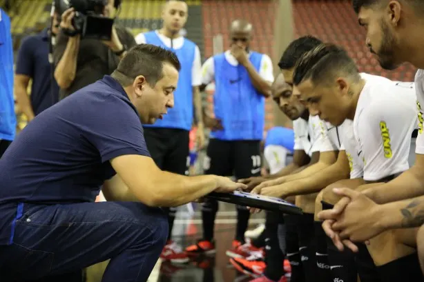 [FUTSAL] Corinthians encara Minas em busca de liderança da Liga Nacional 