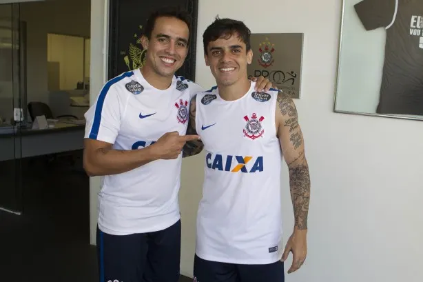 [Tudo Timão] Corinthians corre risco de perder Jadson e Fagner na estreia da Sul-Americana