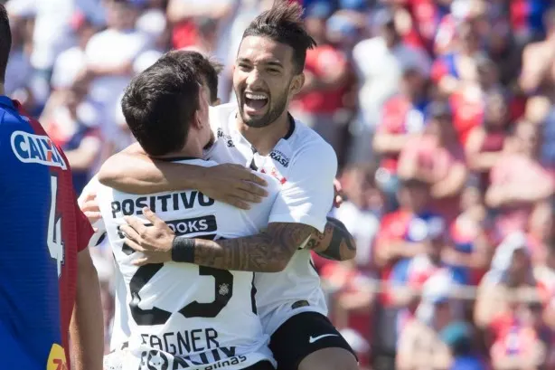 Últimas do Timão: Goleada fora de casa, vitória no futebol feminino e liderança isolada