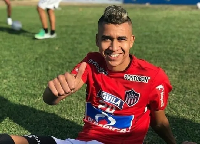 Contratado pelo Corinthians, saiba quem é o volante Victor Cantillo